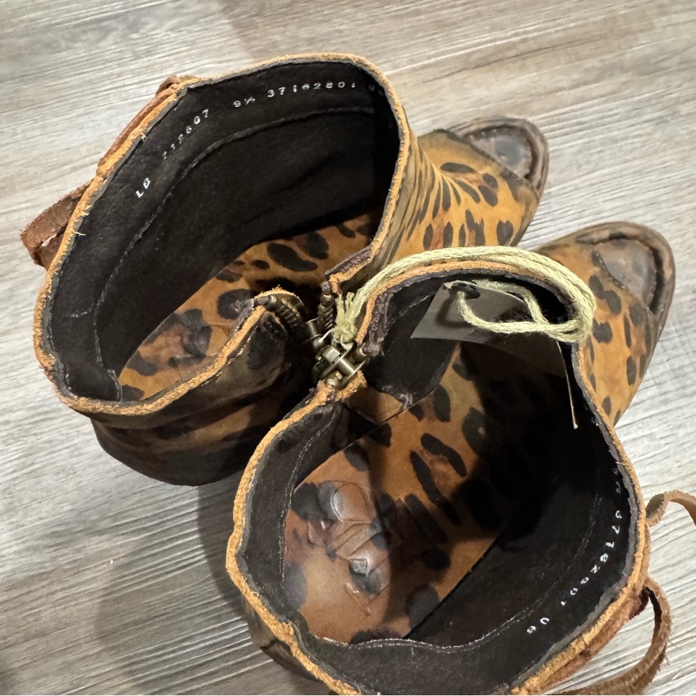 Liberty Chita Miel Concho Fringe Peep Black Leopard Stone Washed Boots Booties - Picture 5 of 10